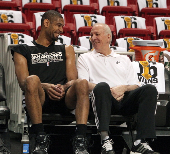 中迎来首胜 中迎来首胜