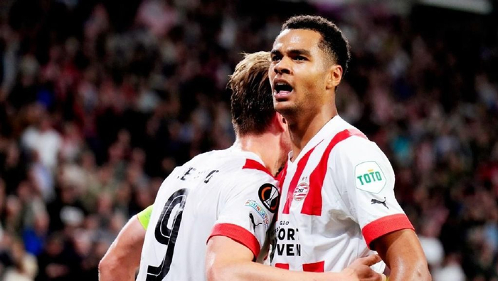 皇马始终保 皇马始终保