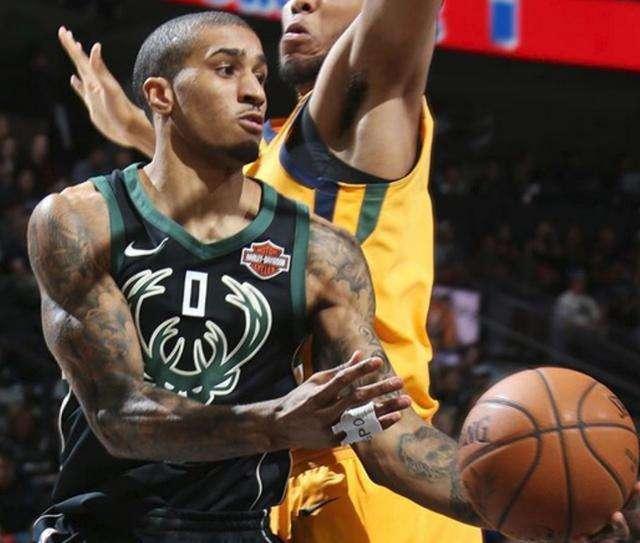 青岛队以8 青岛队以8